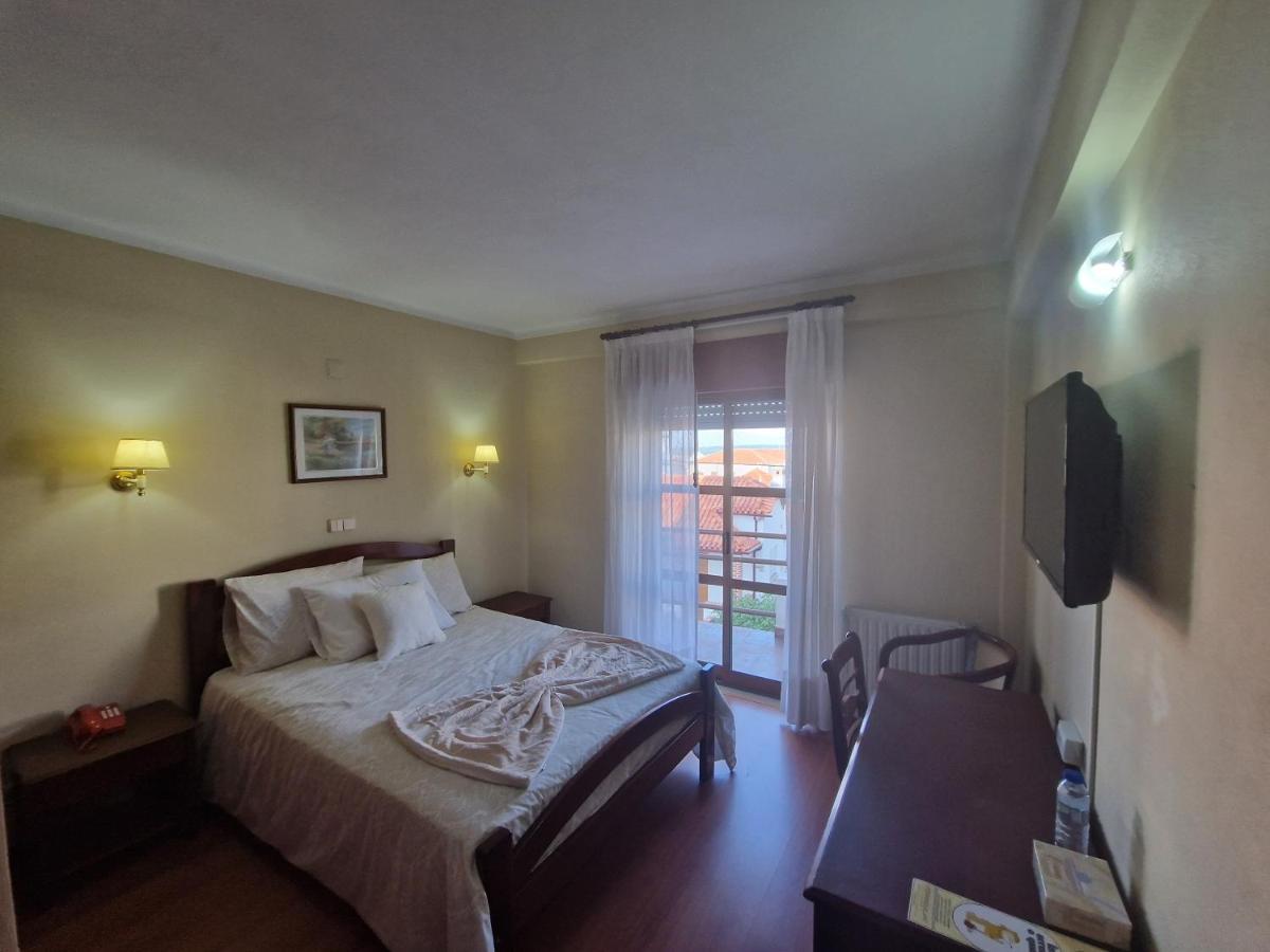 Hotel Peninsular มอนเตเรอัล ภายนอก รูปภาพ