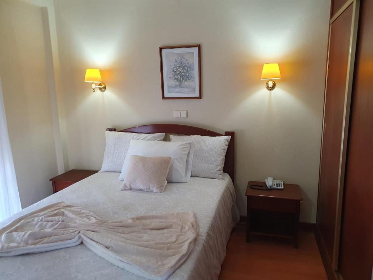 Hotel Peninsular มอนเตเรอัล ภายนอก รูปภาพ