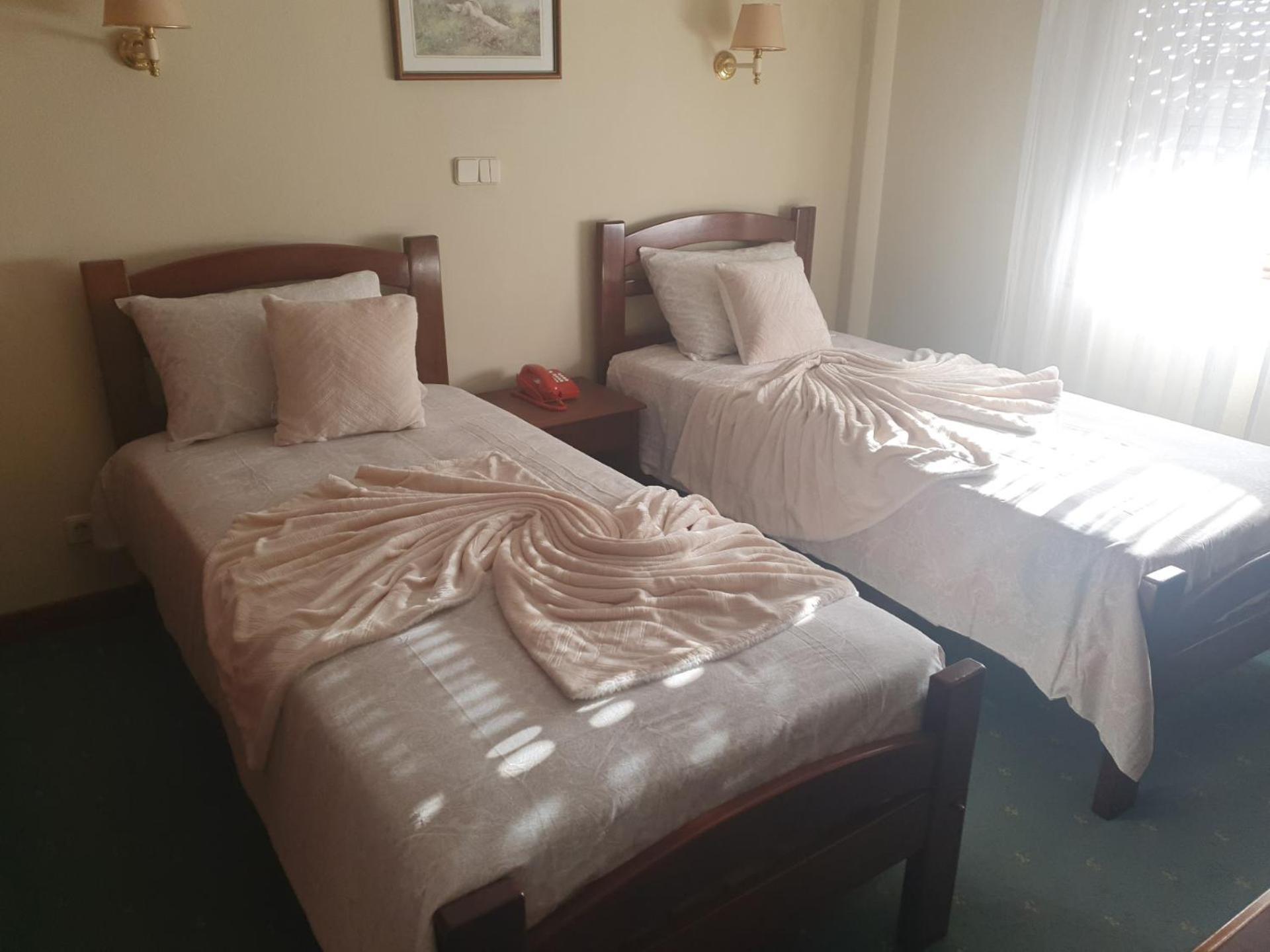Hotel Peninsular มอนเตเรอัล ภายนอก รูปภาพ