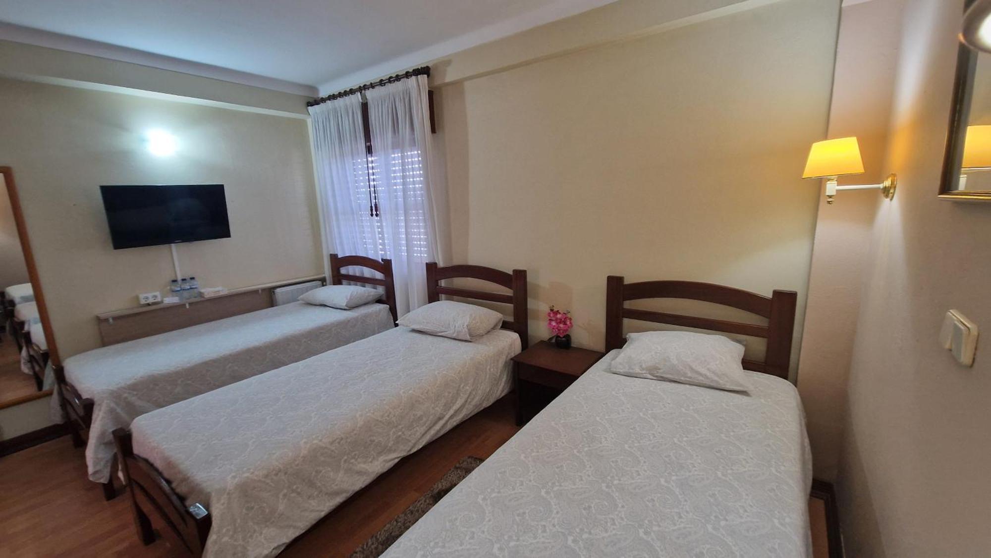 Hotel Peninsular มอนเตเรอัล ภายนอก รูปภาพ